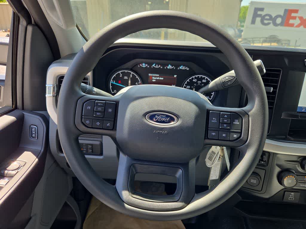 2024 Ford Super Duty F-350 DRW XL