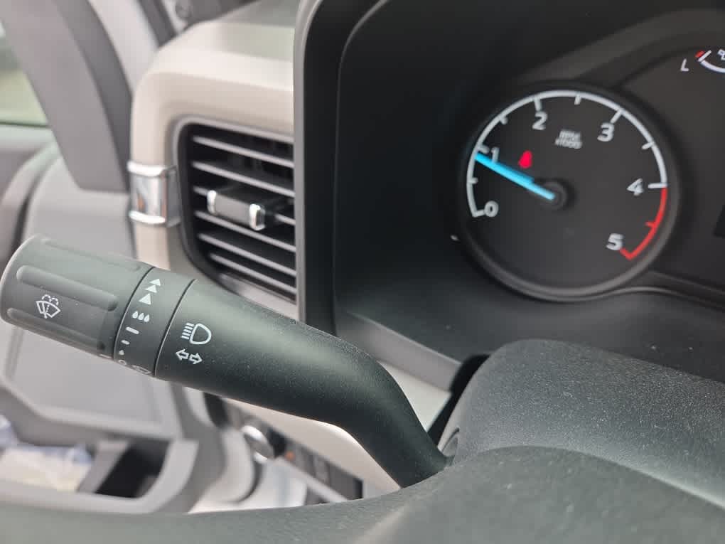 2024 Ford Super Duty F-350 DRW Chassis Cab XL