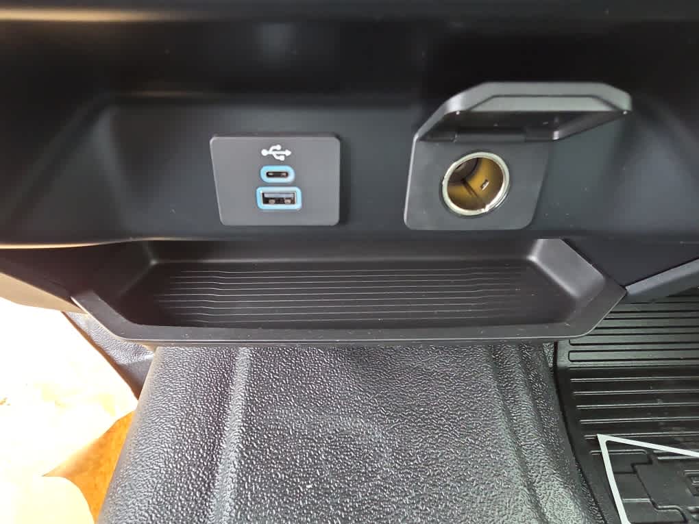 2024 Ford Super Duty F-350 DRW Chassis Cab XL