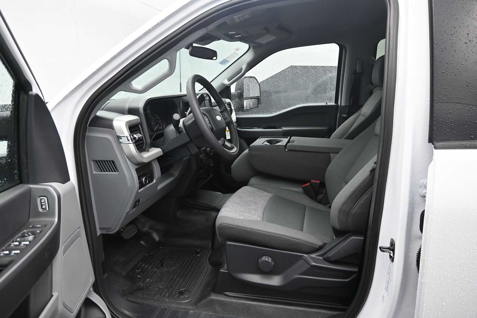 2026 Ford Super Duty F-350 DRW Base