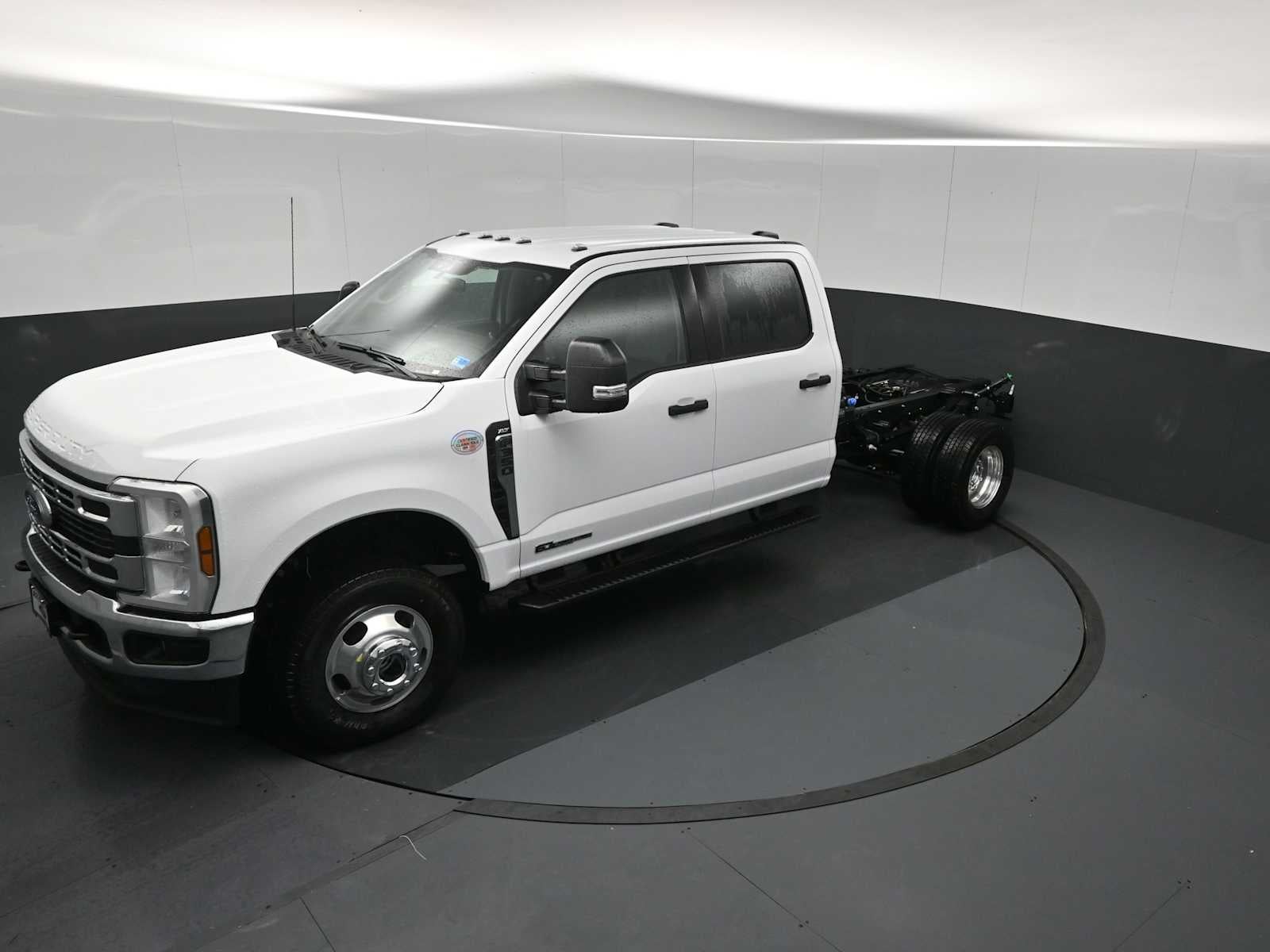2026 Ford Super Duty F-350 DRW Base