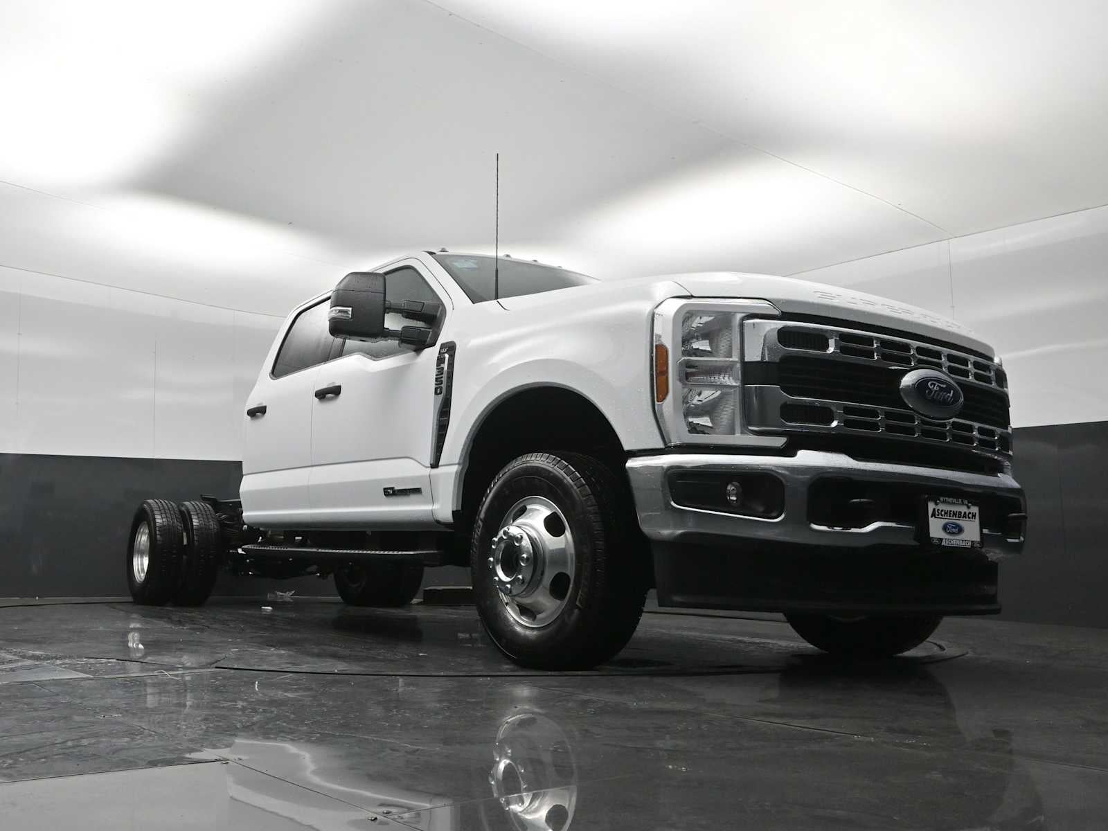 2026 Ford Super Duty F-350 DRW Base