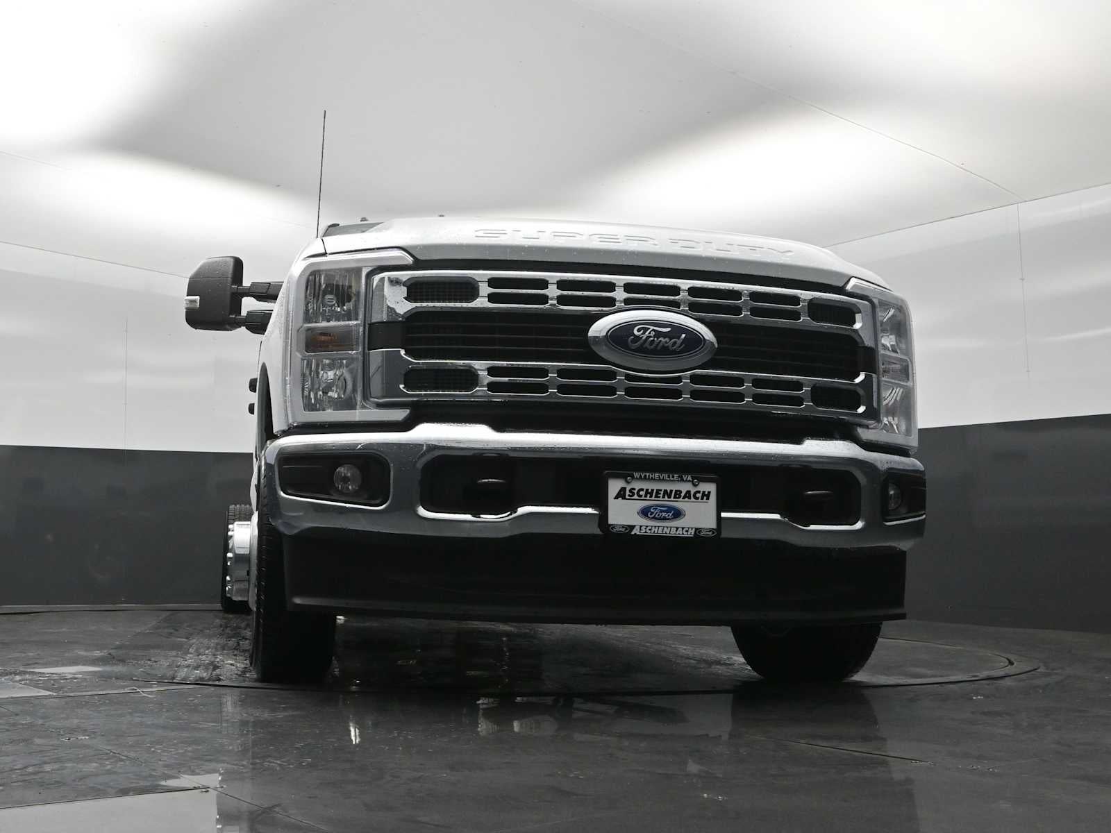 2026 Ford Super Duty F-350 DRW Base