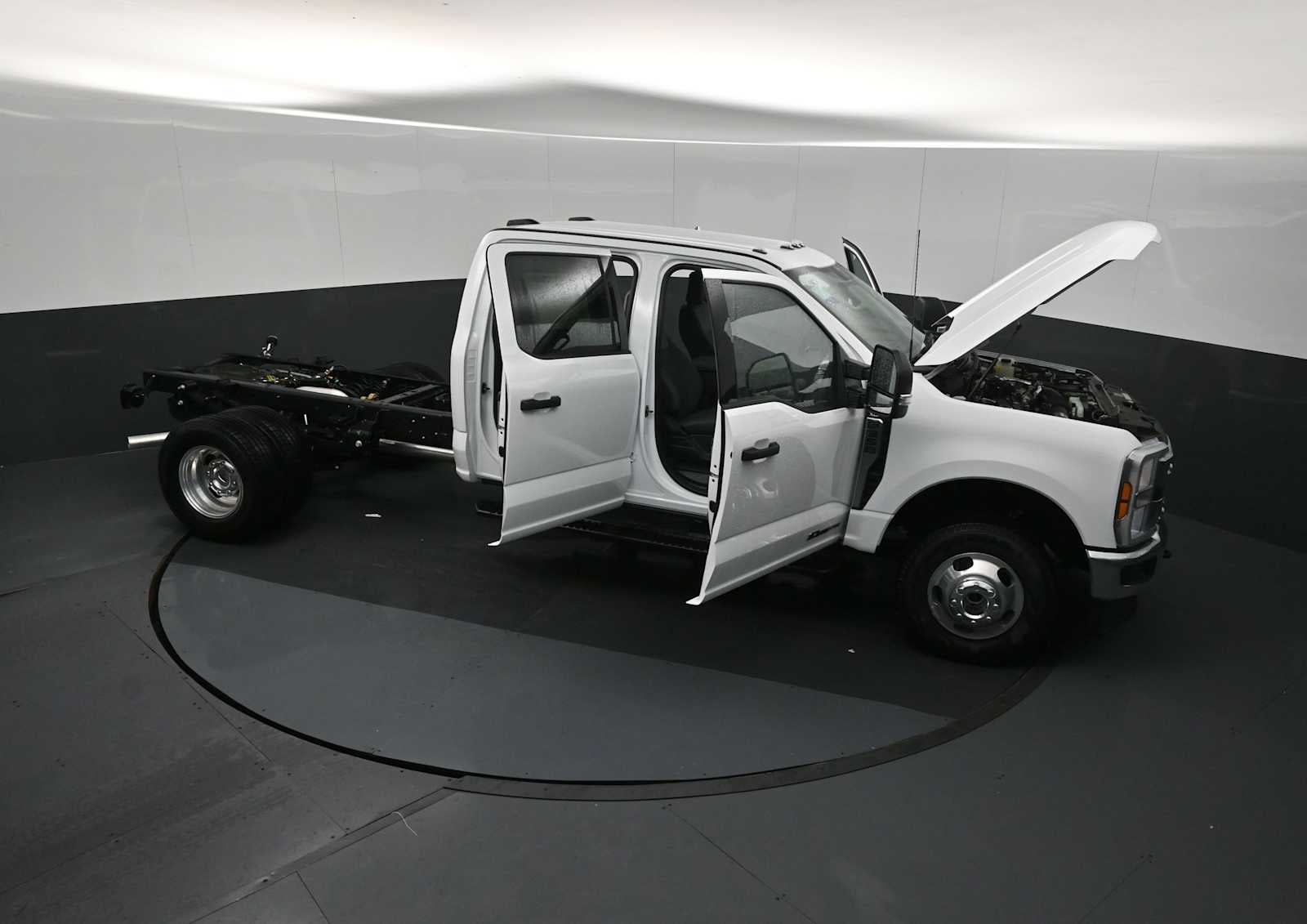 2026 Ford Super Duty F-350 DRW Base