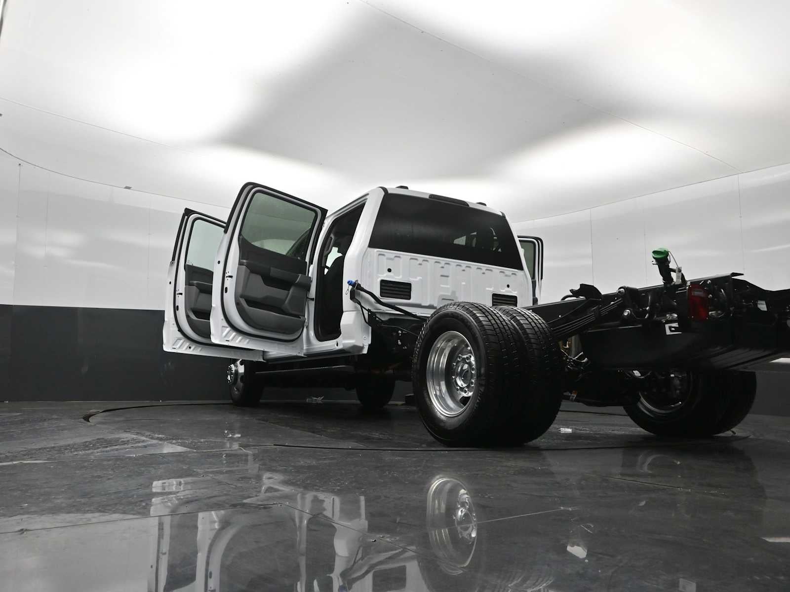 2026 Ford Super Duty F-350 DRW Base