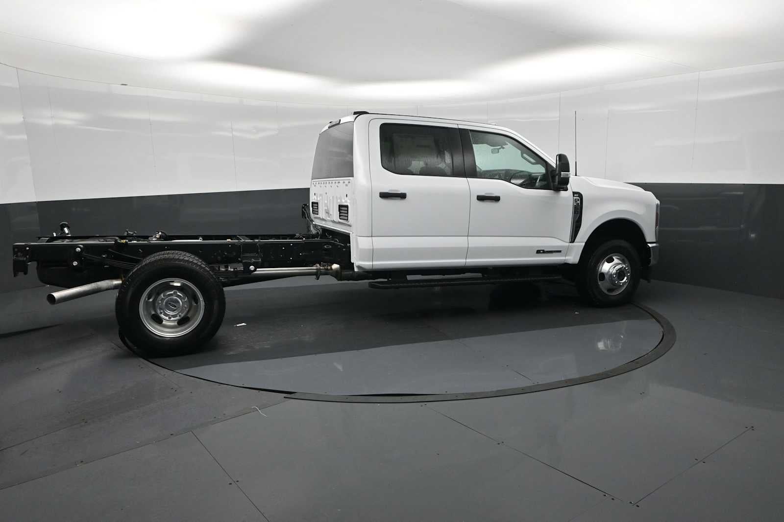 2026 Ford Super Duty F-350 DRW Base