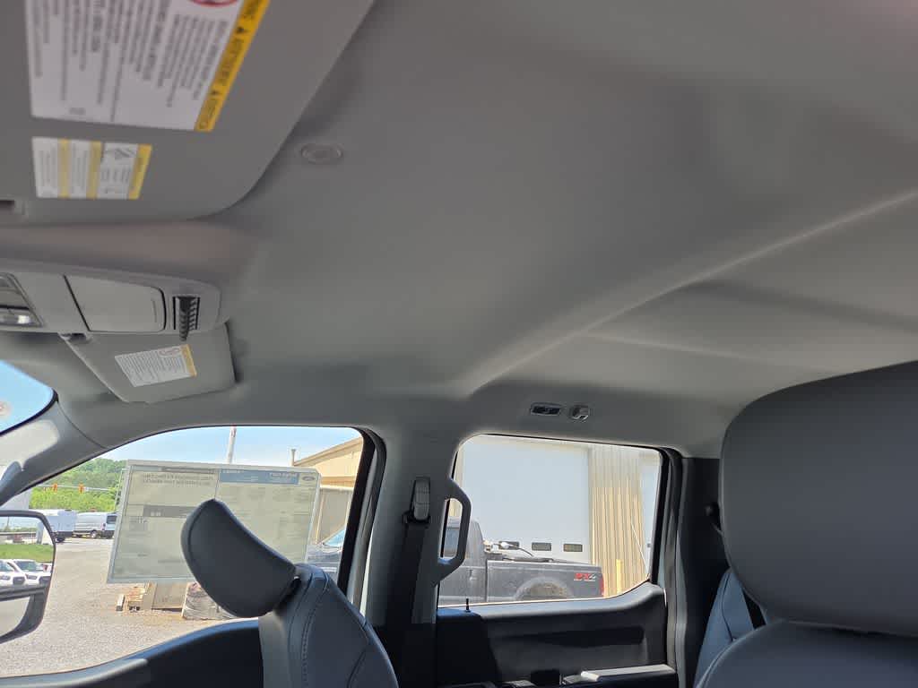 2024 Ford Super Duty F-450 DRW XL