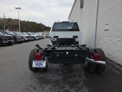 2024 Ford Super Duty F-450 DRW Chassis Cab XL