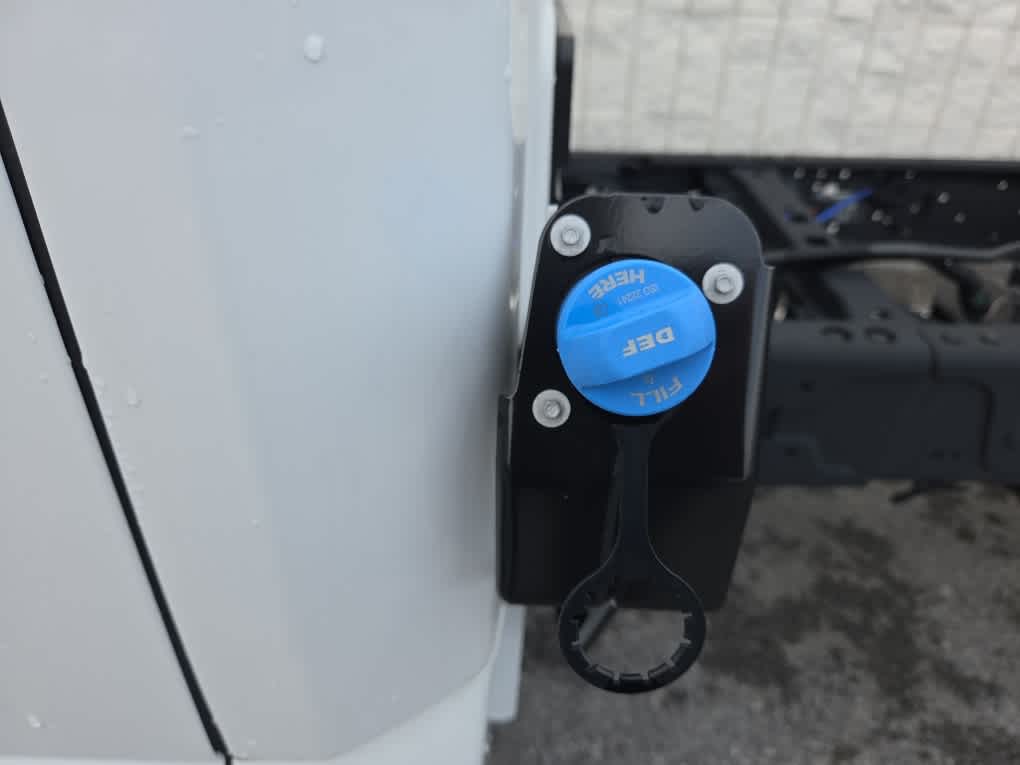 2024 Ford Super Duty F-450 DRW Chassis Cab XL