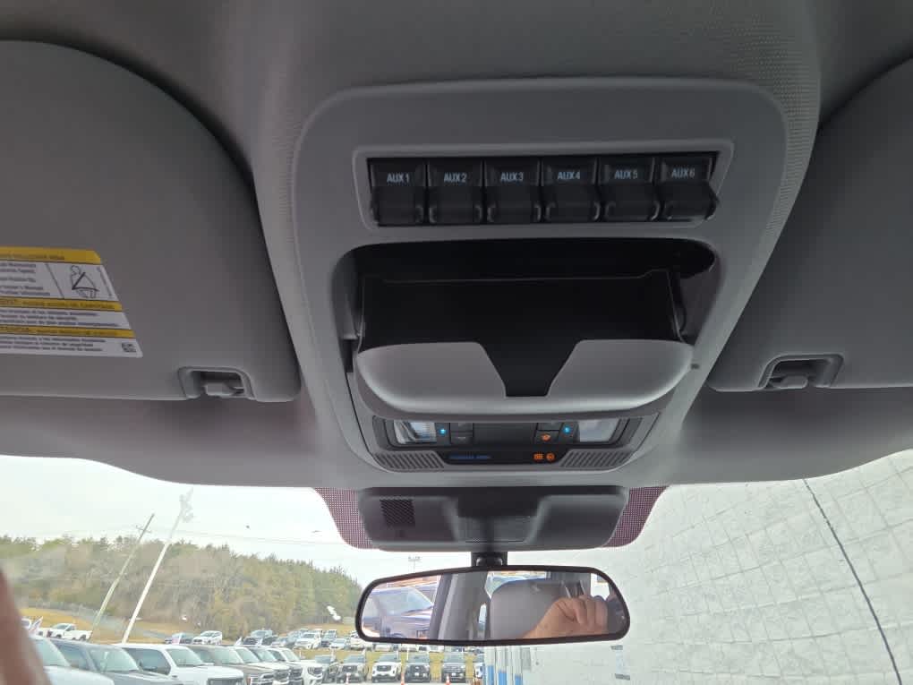 2024 Ford Super Duty F-450 DRW Chassis Cab XL