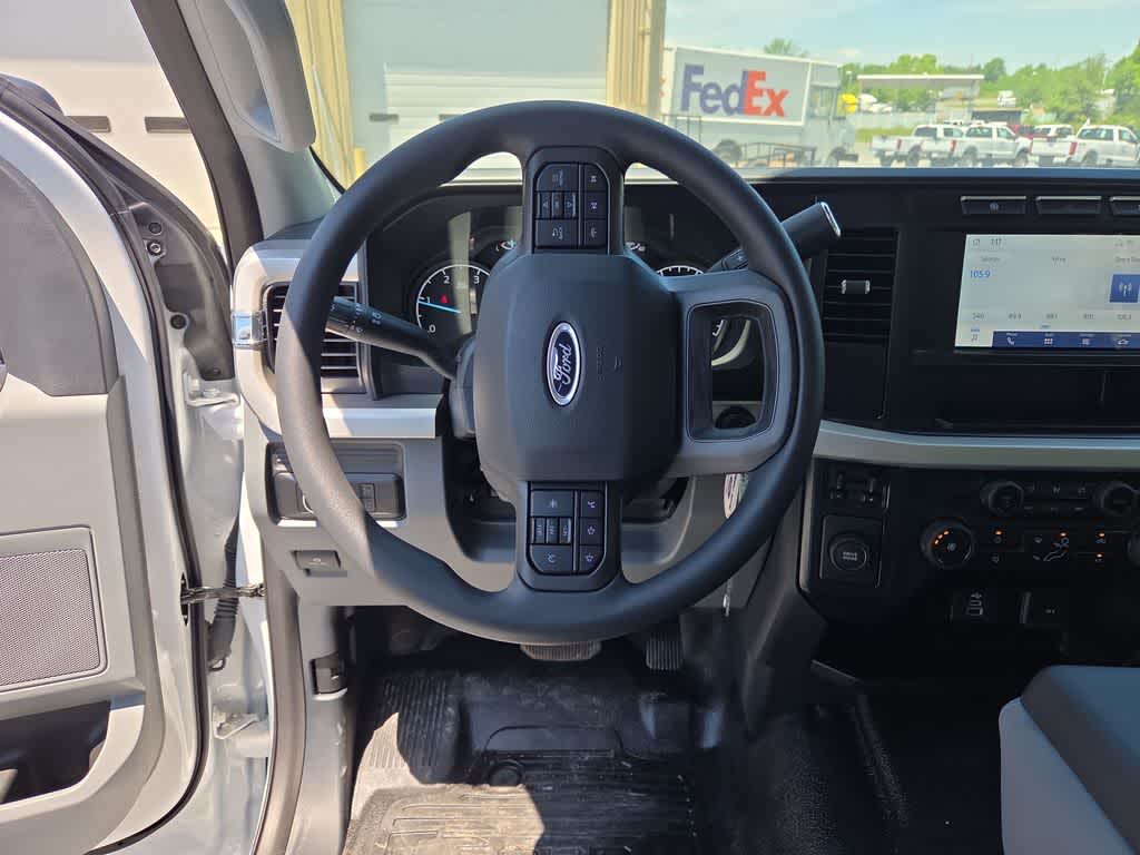 2024 Ford Super Duty F-450 DRW XL