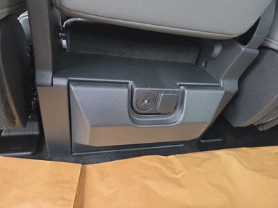 2024 Ford Super Duty F-450 DRW Chassis Cab XL