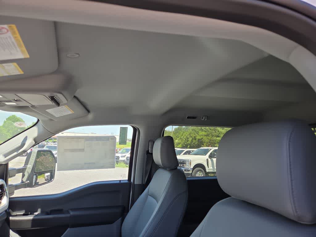 2024 Ford Super Duty F-450 DRW XL