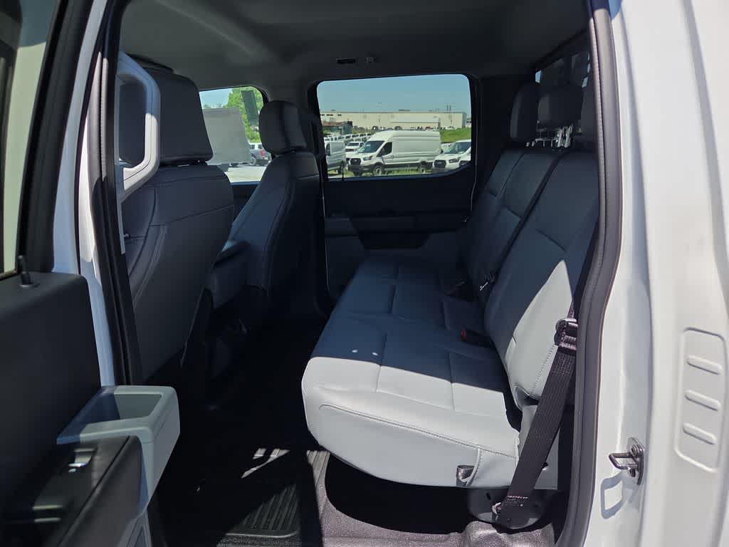 2024 Ford Super Duty F-450 DRW XL