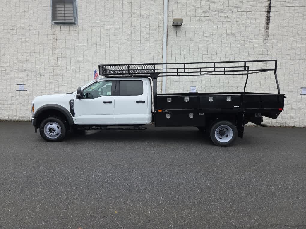 2024 Ford Super Duty F-450 DRW Chassis Cab XL