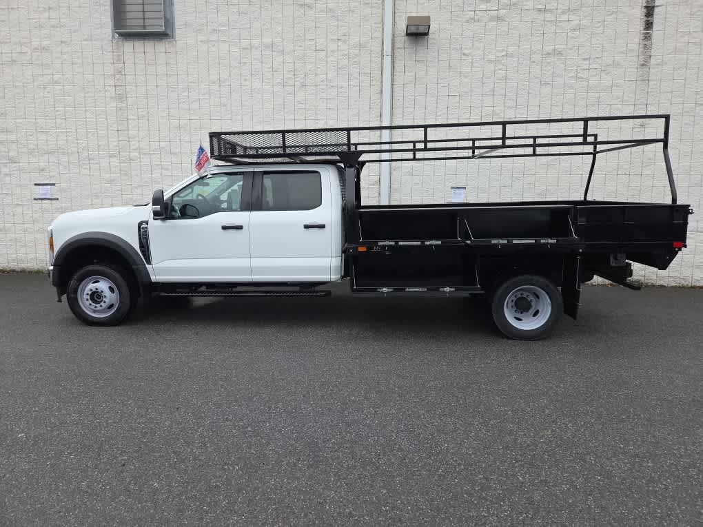 2024 Ford Super Duty F-450 DRW Chassis Cab XL