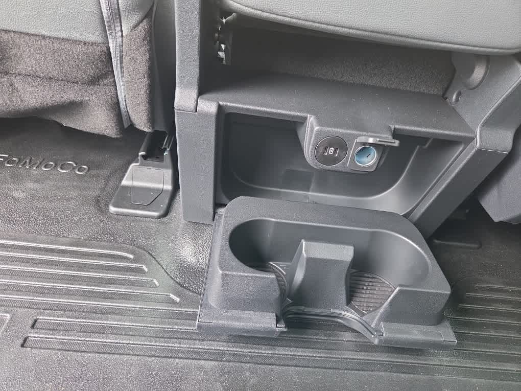 2024 Ford Super Duty F-450 DRW Chassis Cab XL