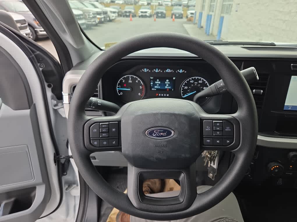 2024 Ford Super Duty F-450 DRW Chassis Cab XL