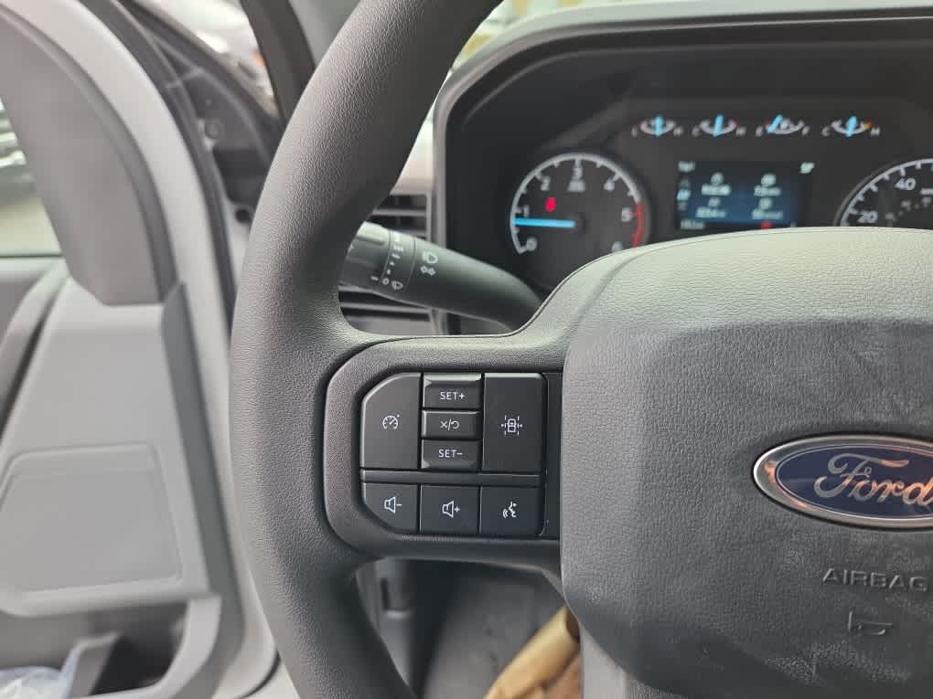 2024 Ford Super Duty F-450 DRW Chassis Cab XL