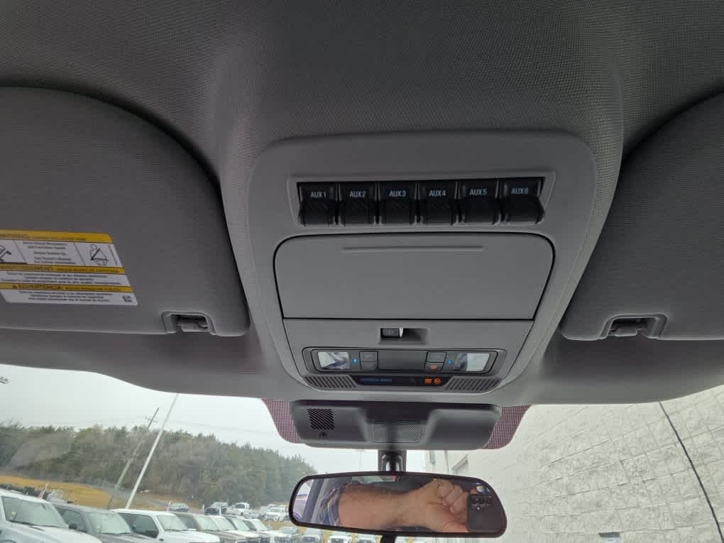 2024 Ford Super Duty F-450 DRW Chassis Cab XL