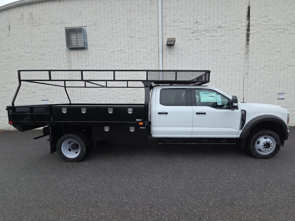 2024 Ford Super Duty F-450 DRW Chassis Cab XL