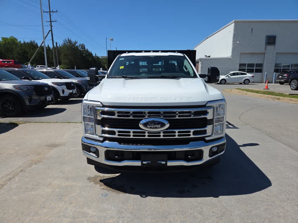 2025 Ford Super Duty F-350 DRW XL