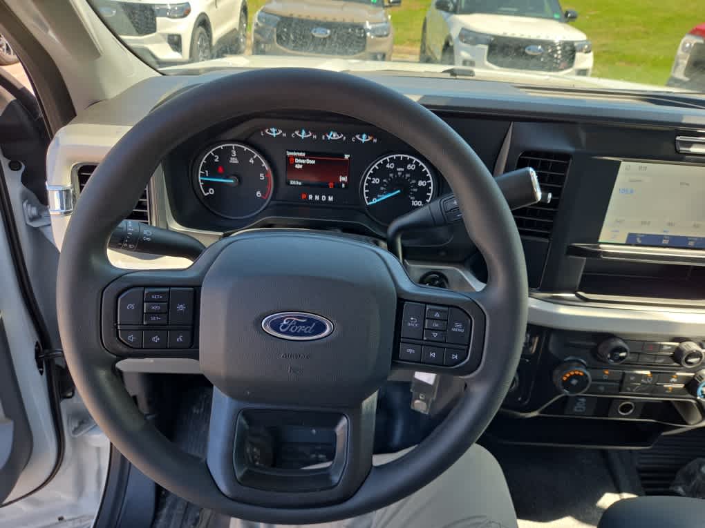 2025 Ford Super Duty F-350 DRW XL