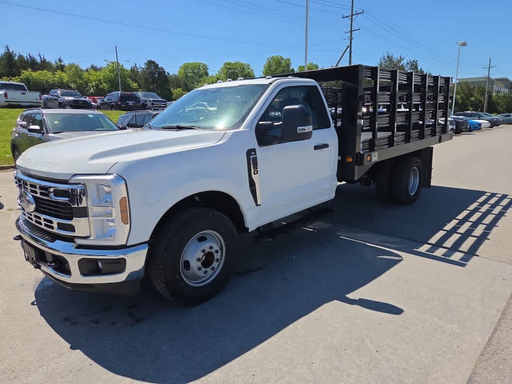 2025 Ford Super Duty F-350 DRW XL