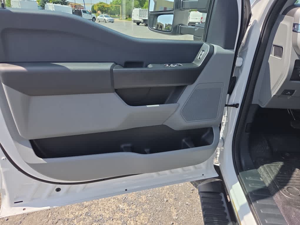 2025 Ford Super Duty F-450 DRW XL