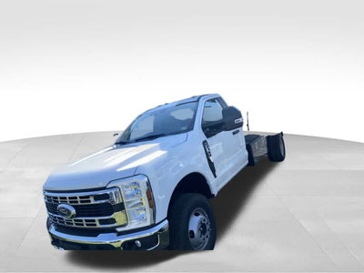 2024 Ford Super Duty F-550 DRW XL
