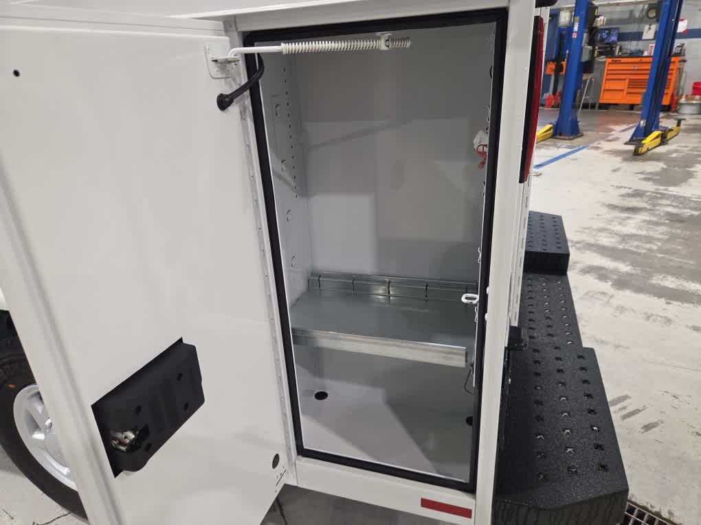 2026 Ford E-Series Cutaway Base