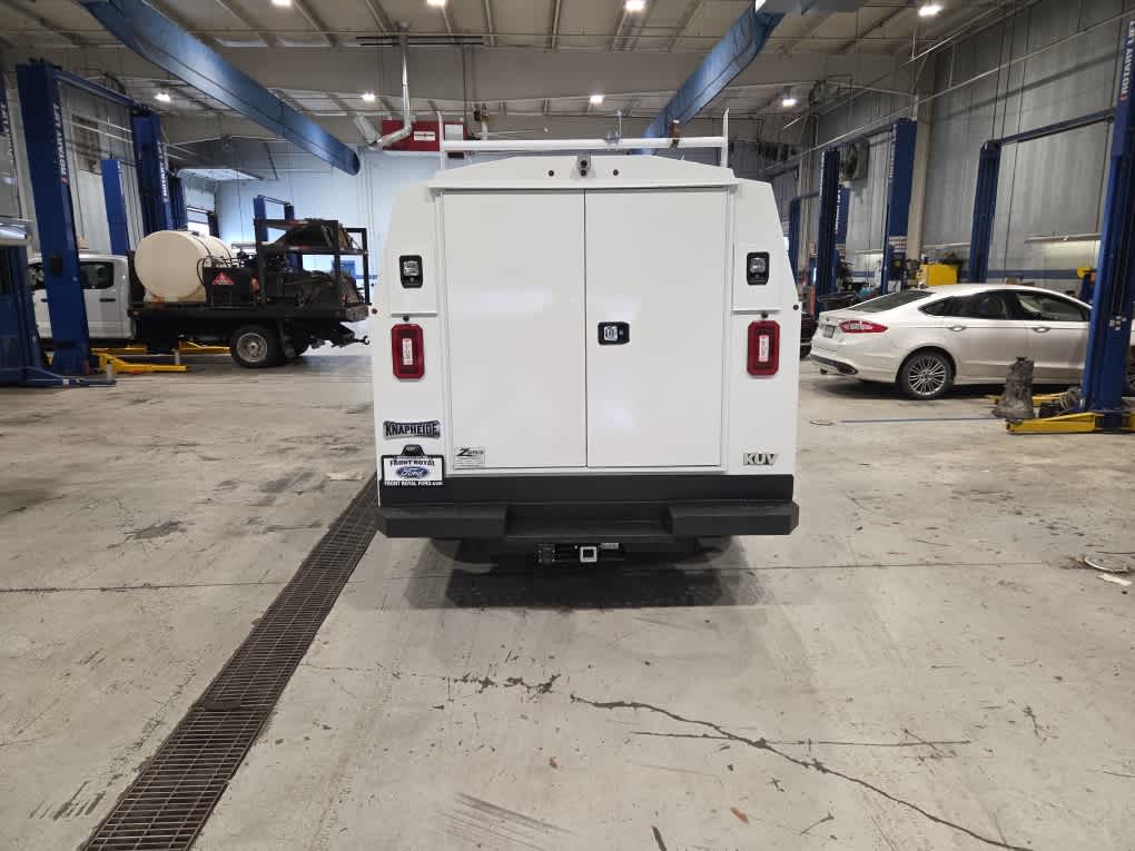 2026 Ford E-Series Cutaway Base