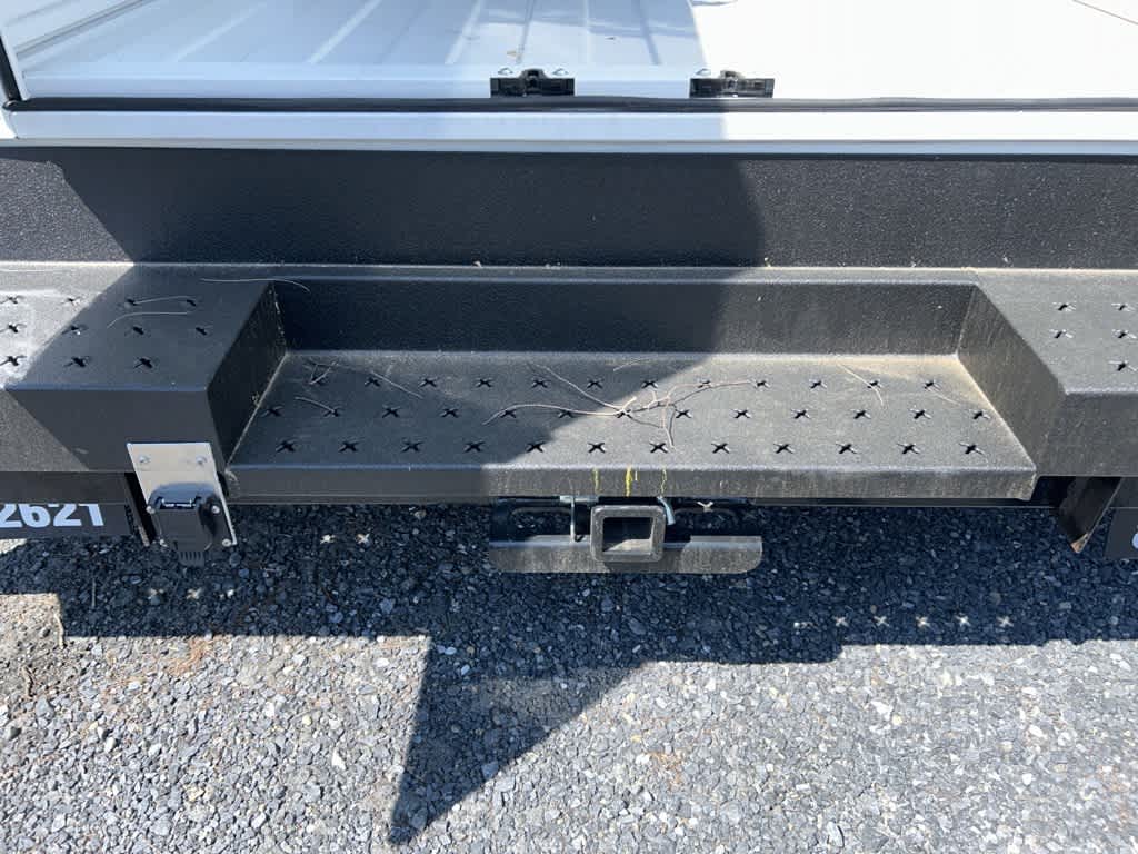 2024 Ford E-Series Cutaway Base