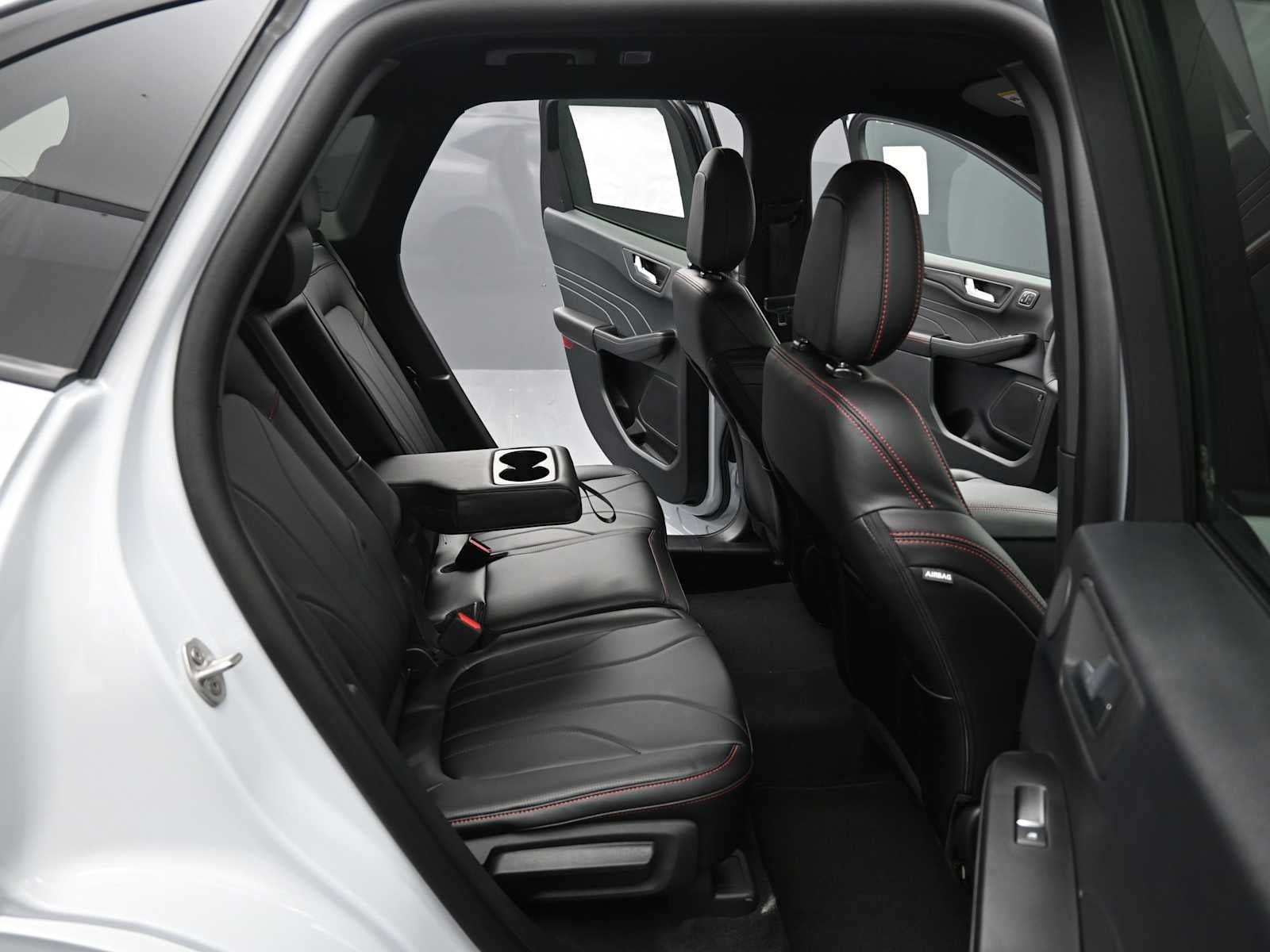 2026 Ford Escape ST-Line Elite