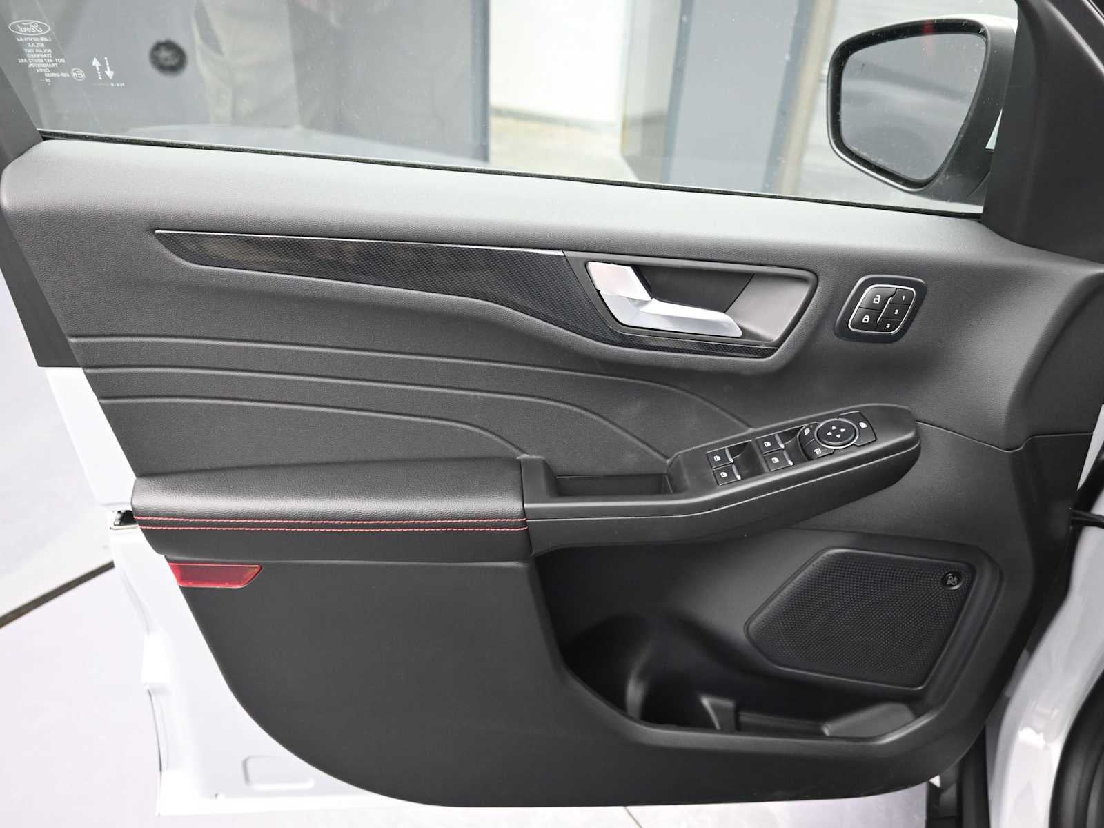 2026 Ford Escape ST-Line Elite