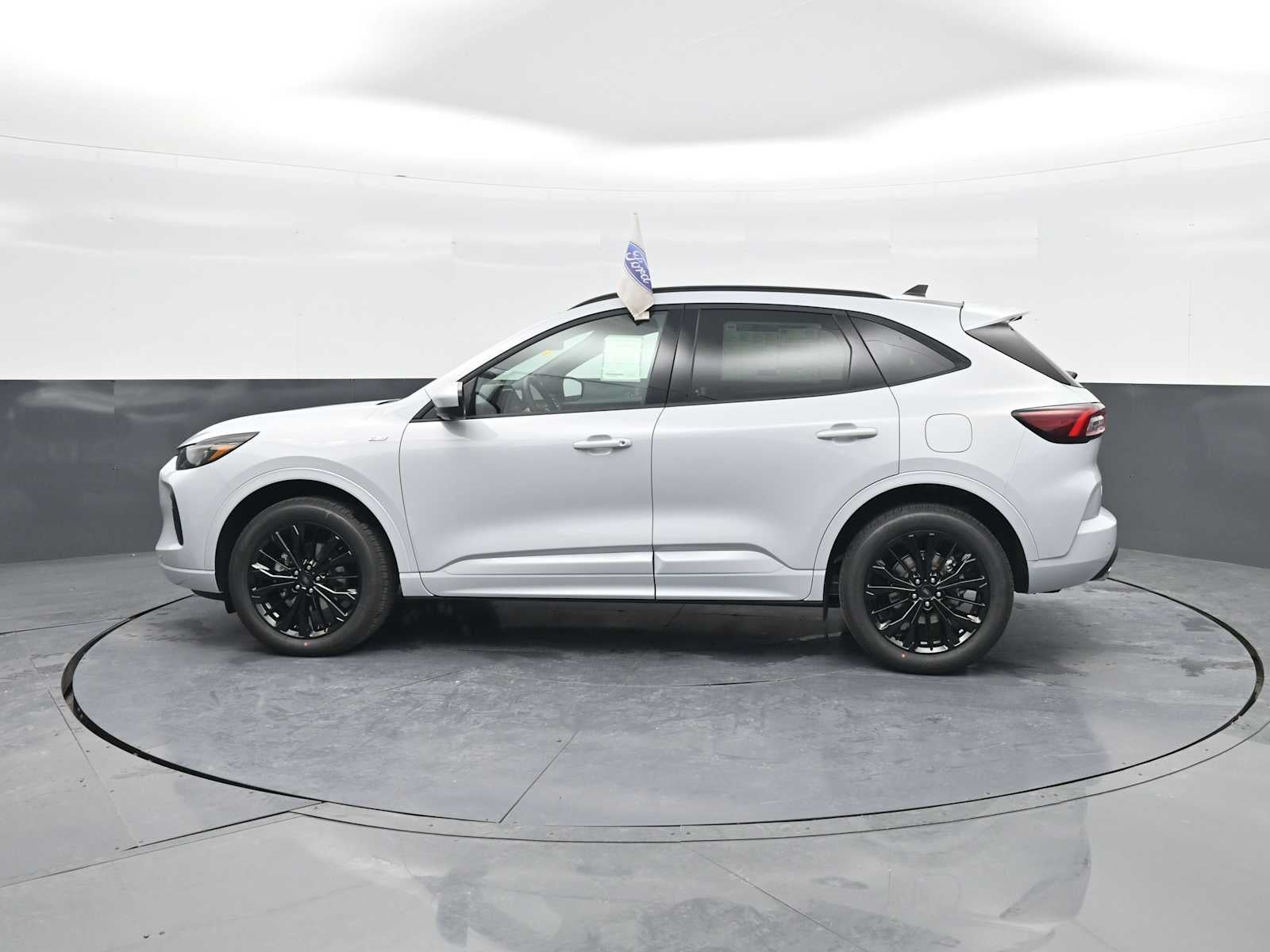 2026 Ford Escape ST-Line Elite