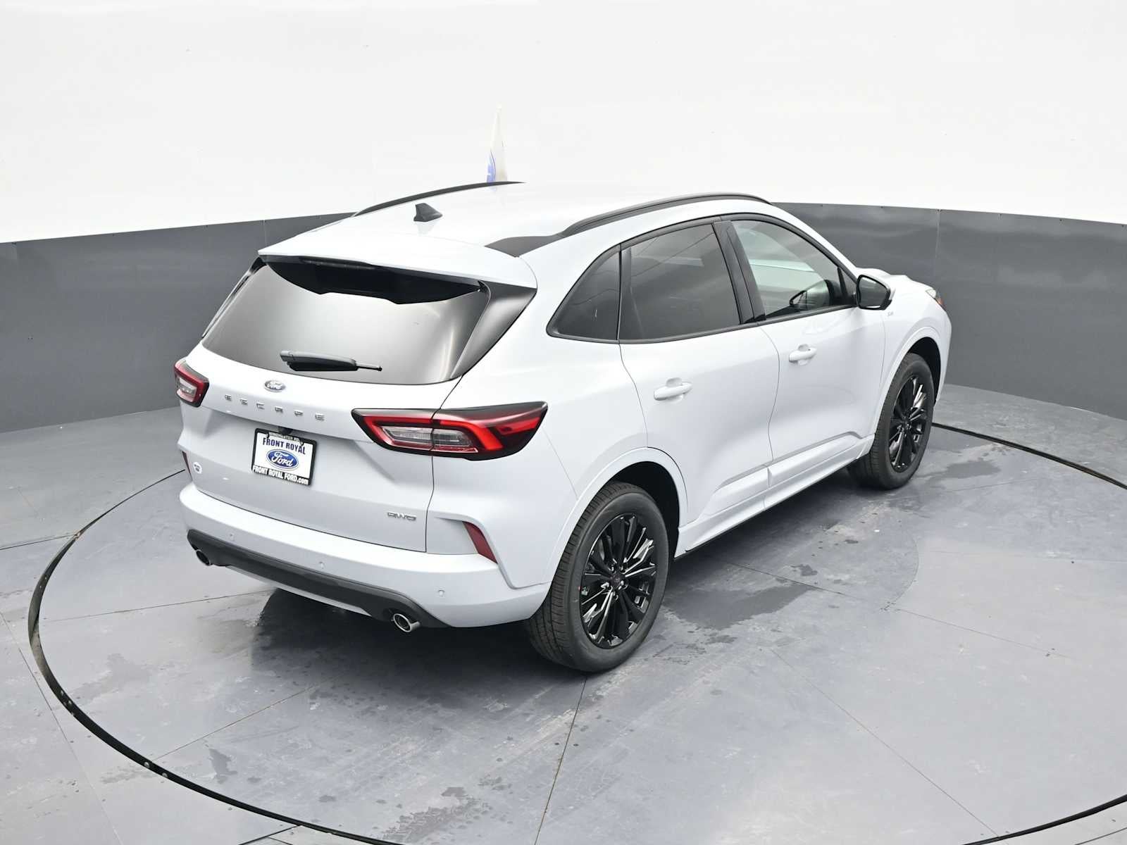 2026 Ford Escape ST-Line Elite