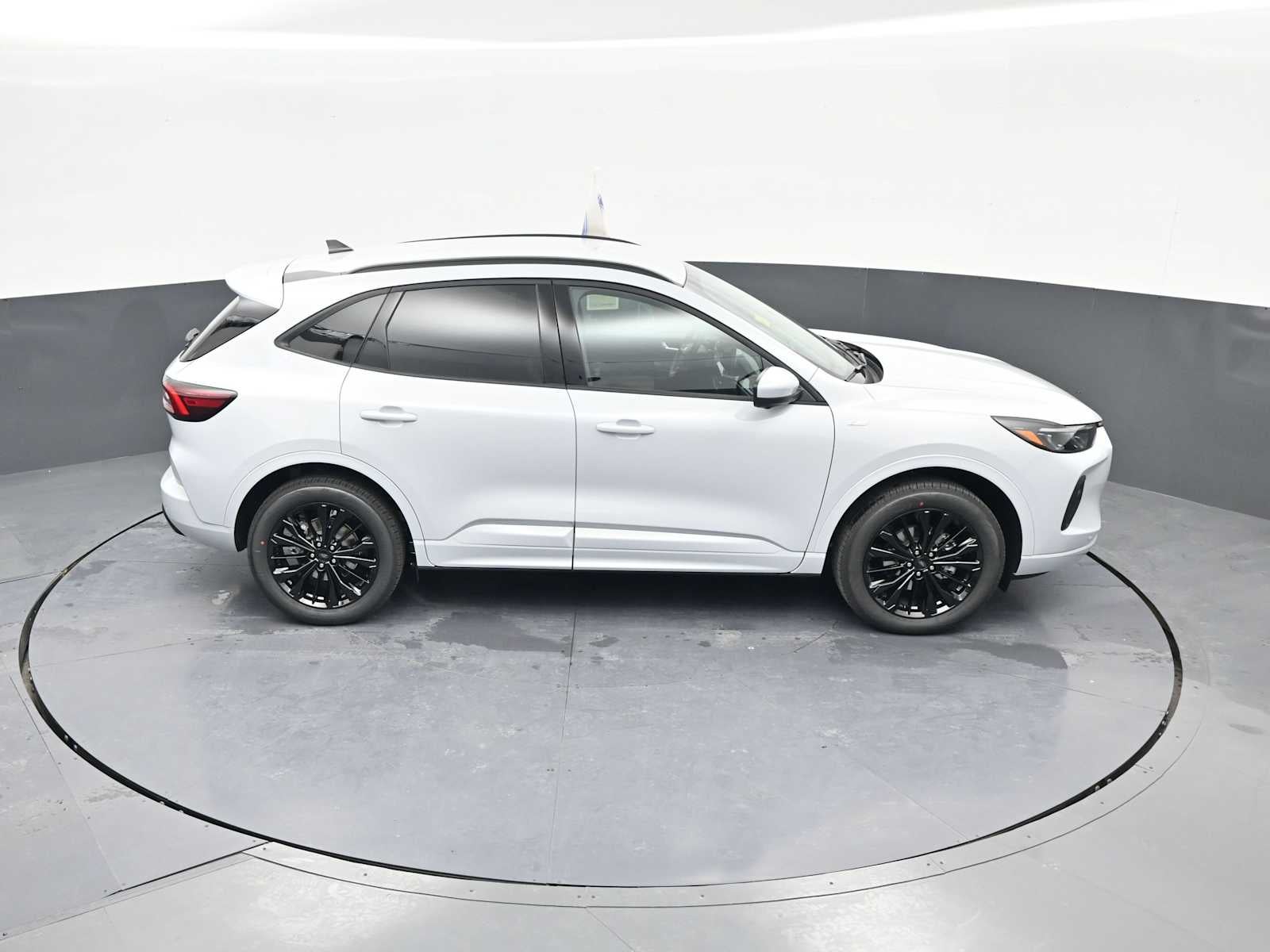 2026 Ford Escape ST-Line Elite