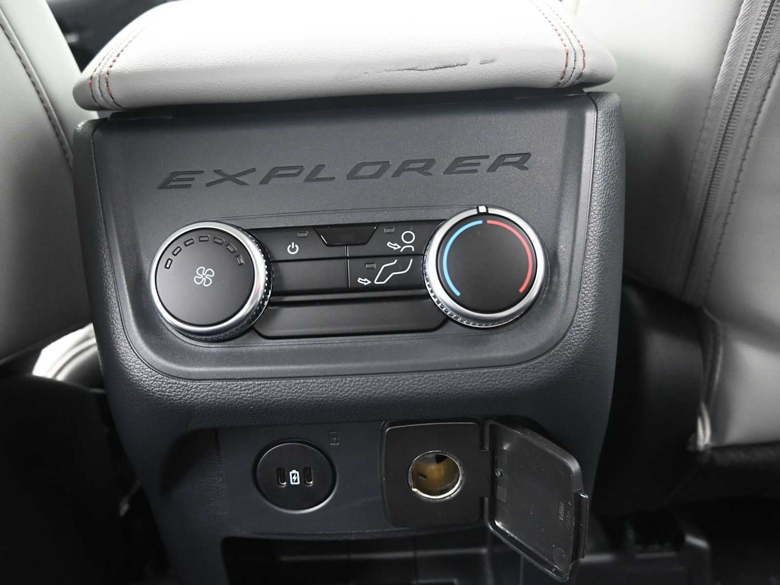 2026 Ford Explorer Active w/100A Pkg