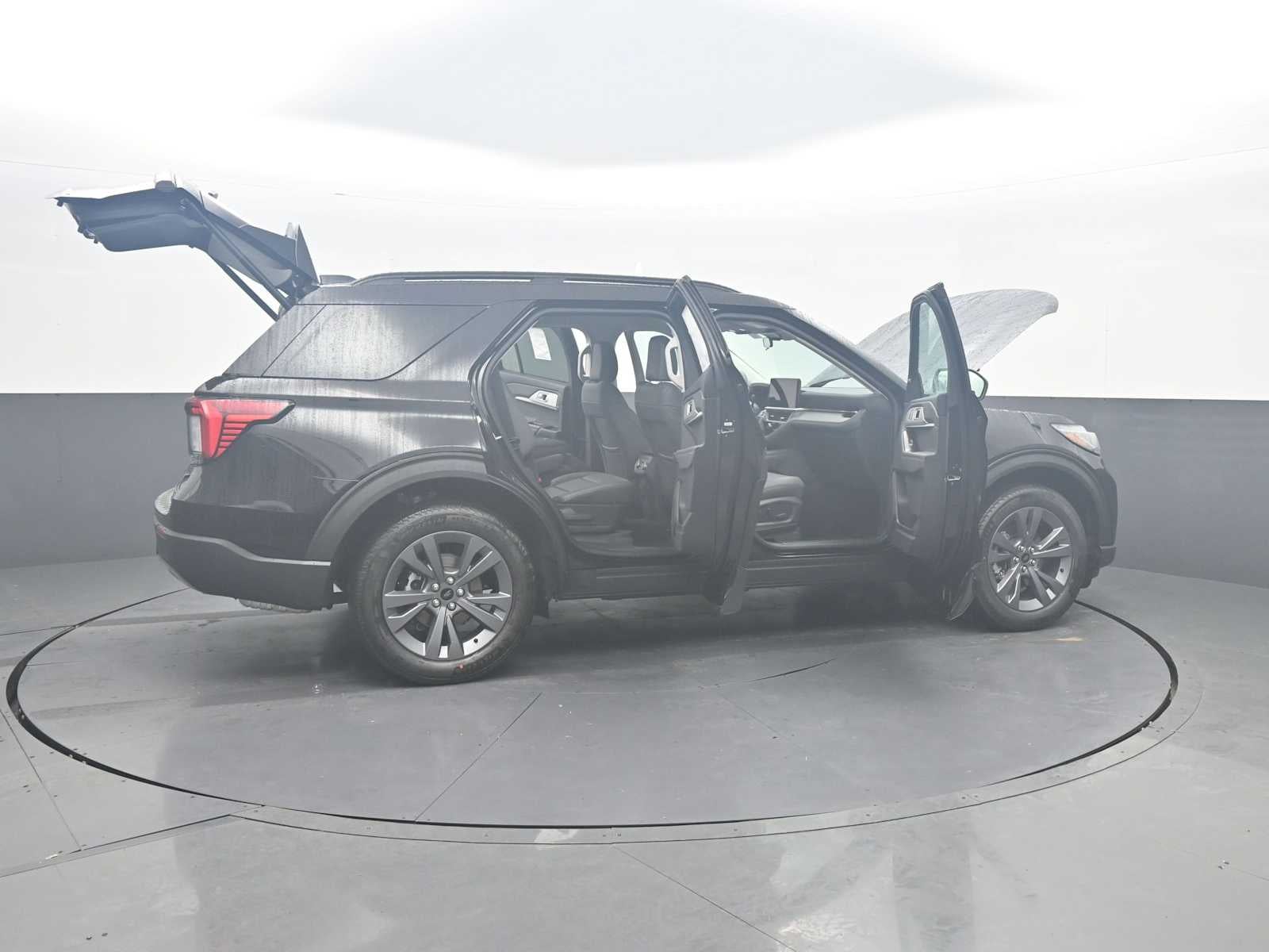 2026 Ford Explorer Active w/200A Pkg