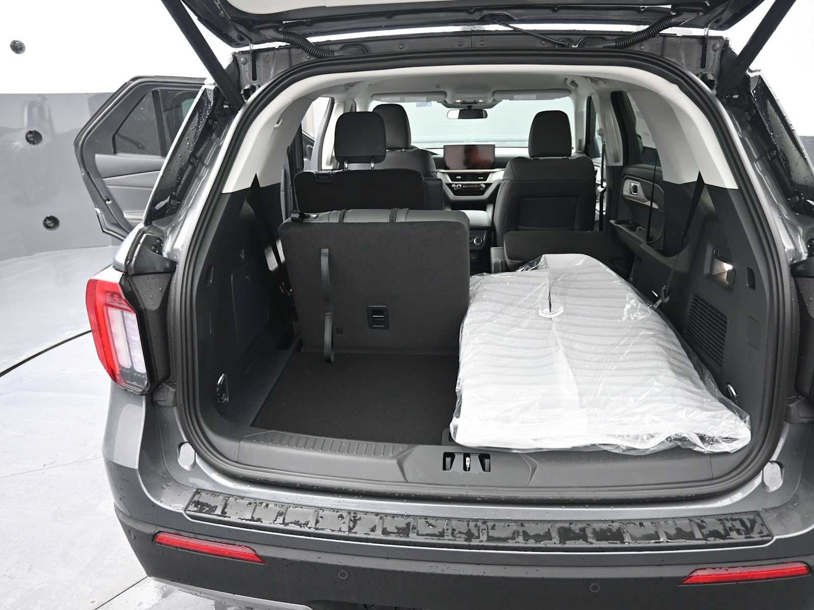 2026 Ford Explorer Base