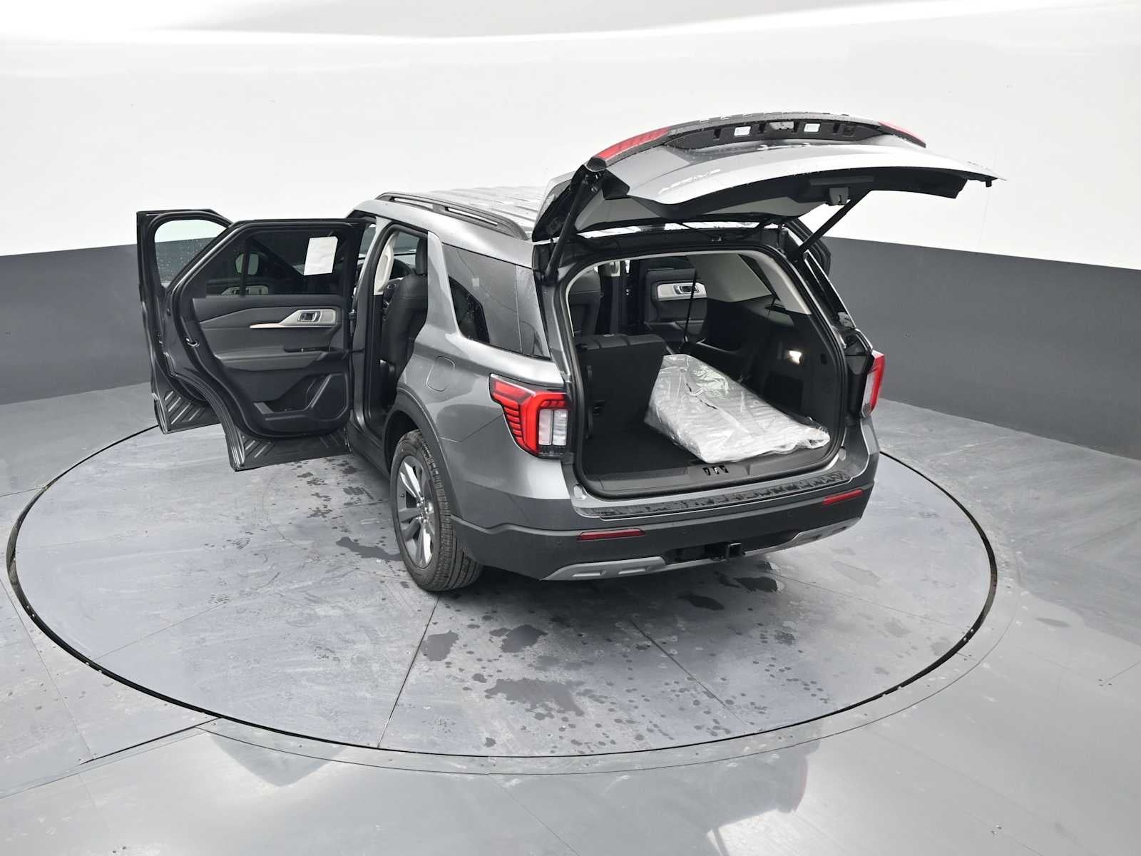 2026 Ford Explorer Base