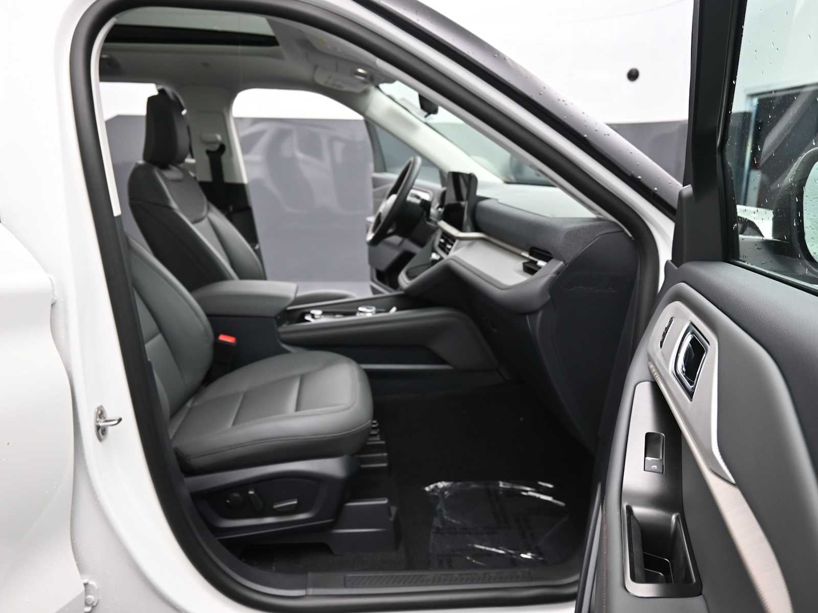 2026 Ford Explorer Base