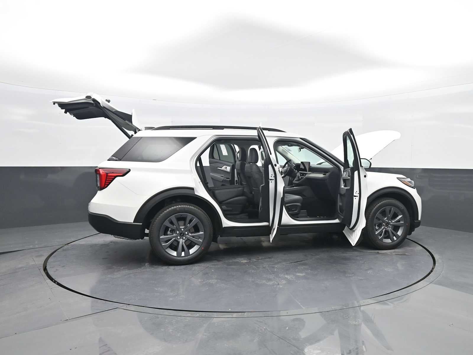 2026 Ford Explorer Base