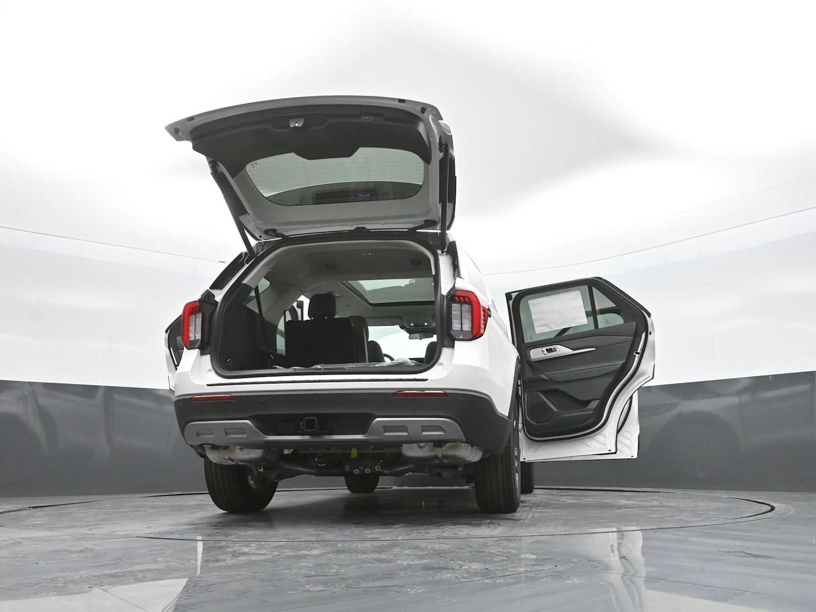 2026 Ford Explorer Base