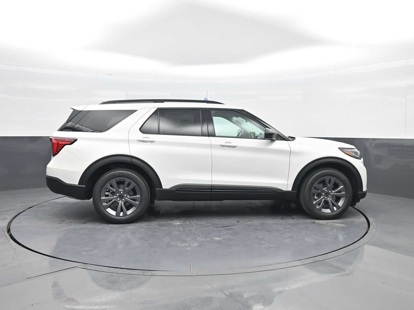 2026 Ford Explorer Base