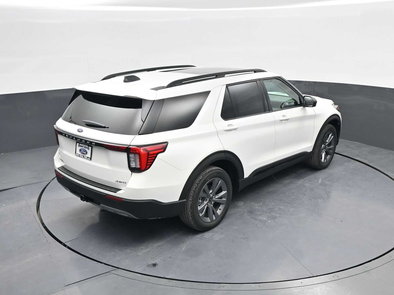 2026 Ford Explorer Active w/200A Pkg