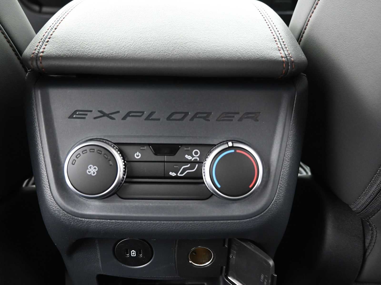 2026 Ford Explorer Base