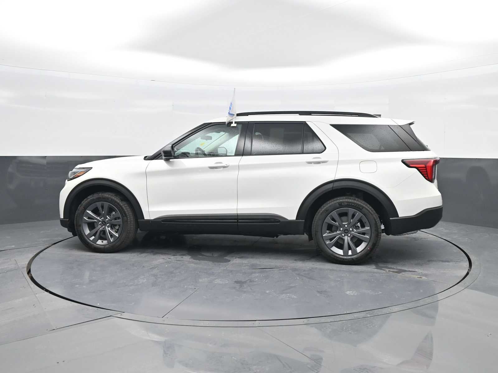 2026 Ford Explorer Base