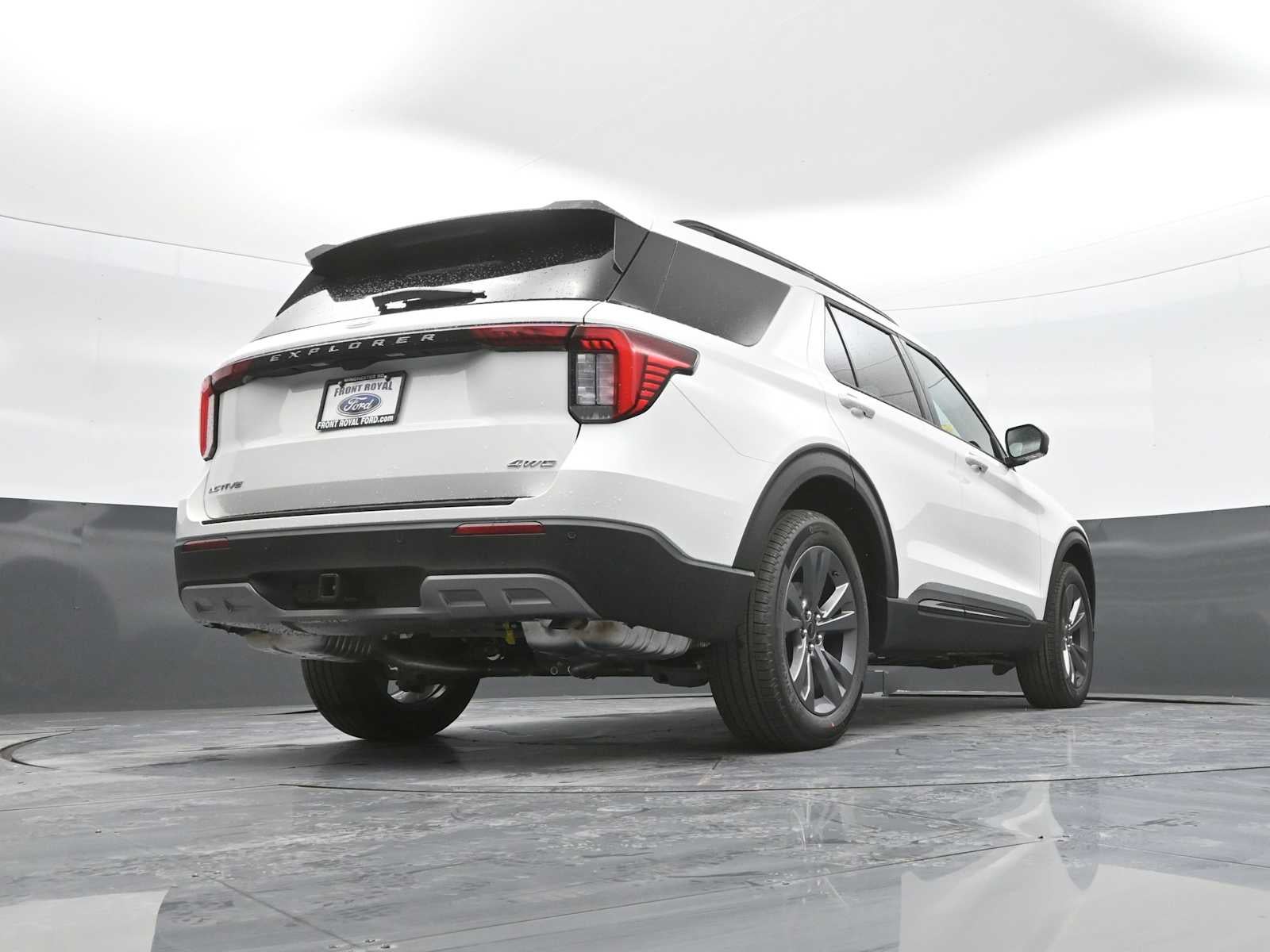 2026 Ford Explorer Base